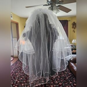NWT 3 Layer White Veil with Pearl Accents.